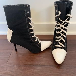 Converse / referee heels